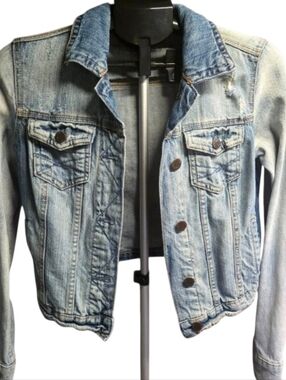 Aéropostale Cropped Denim Jacket Light Wash Trucker Style Size M